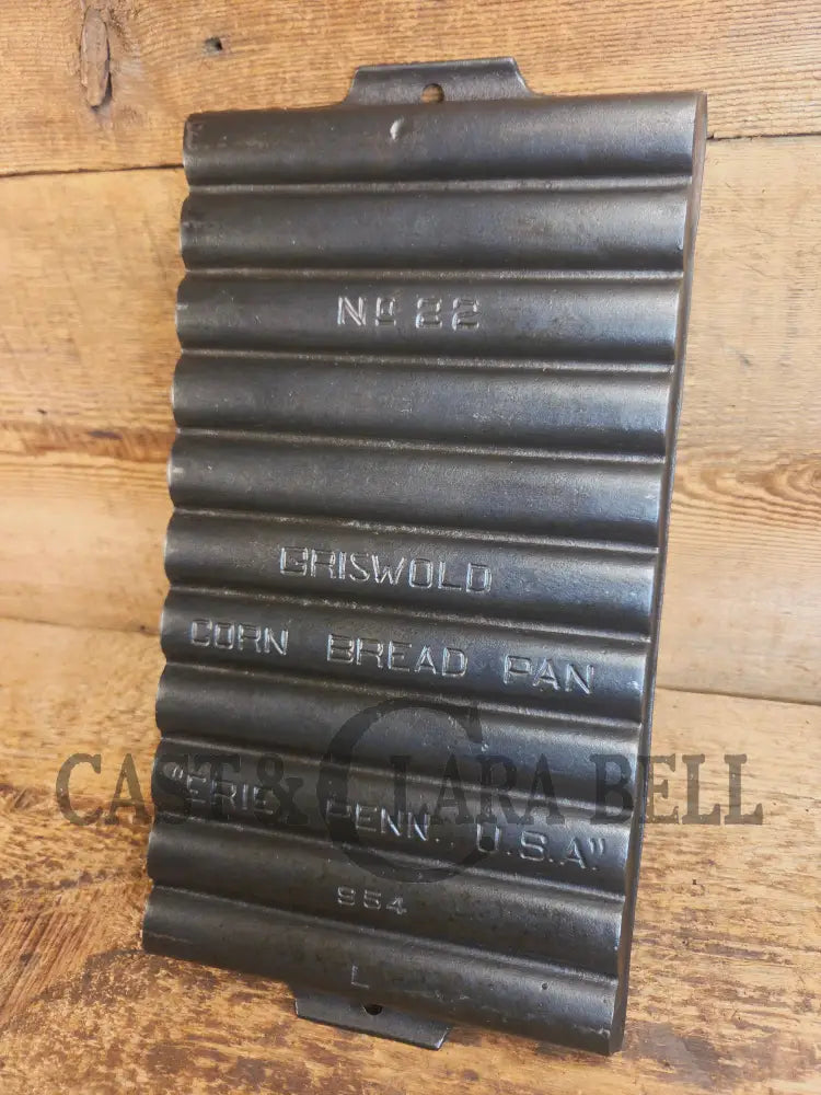 Breadsticks! 1930βs Era Griswold No. 22 Corn Bread Pan 11 cup βErie Penn USA,β 954 L - Bakeware