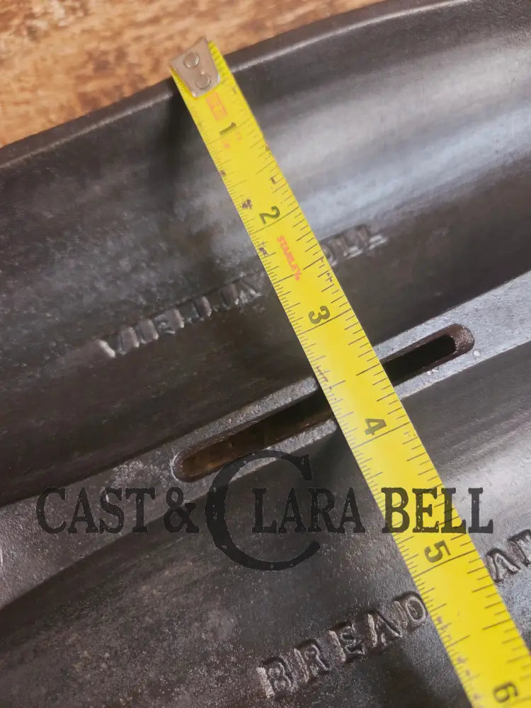 Calling all sourdough fanatics! This Griswold 2 Cup Vienna Bread Pan is a tough one to find! 1920βs Era Raised Letter