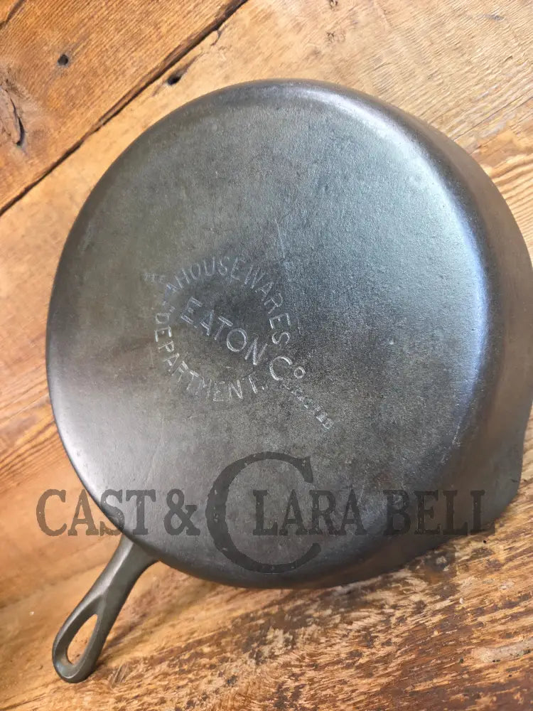 Canadian made vintage T.Eaton Foundry #8 Skillet. The Canadian βGriswoldβ style skillet - Skillet