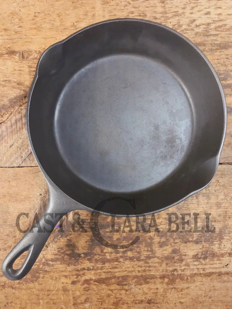Chicago Hardware Foundry #6 ’Diamond’ Skillet! Our favorite foundry story - Skillet