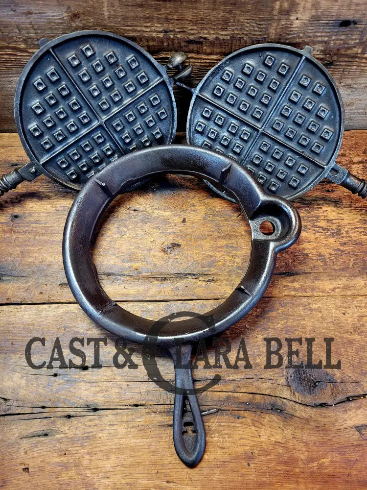 Classic! 1900’S Fully Marked Fanner Mfg No. 8 Crescent Cast Iron Waffle Maker. Htf Fully Marked