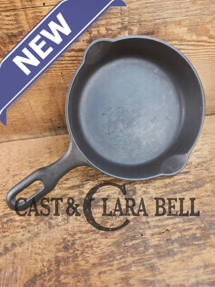 Classic Egg Skillet. 1940βs Griswold Iron Mountain #3 Cast Iron Egg Skillet with Heat Ring 1031 Skillet