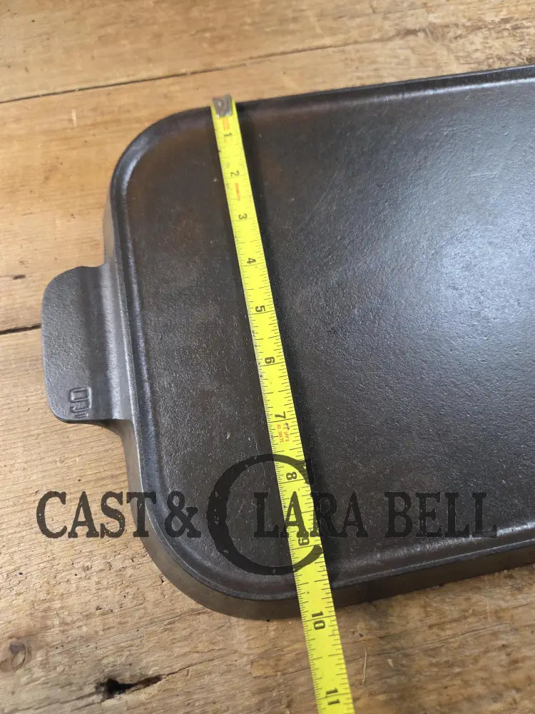 Classic Griswold #9 Long Griddle 746. Perfect for pancakes by the campfire or in your gourmet kitchen! Griddle