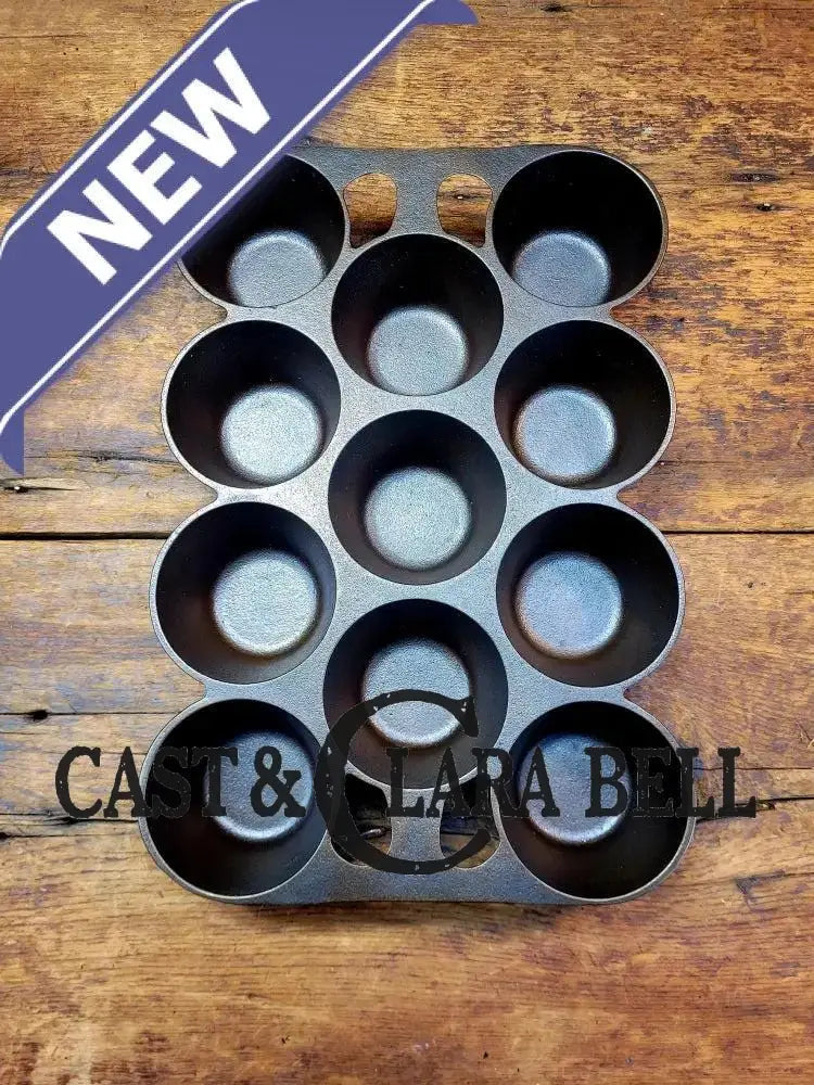 Classic! Griswold No. 10 Popover Pan 948. Variation 14 Closed Frame. Ready to make delicious brownies cupcakes or