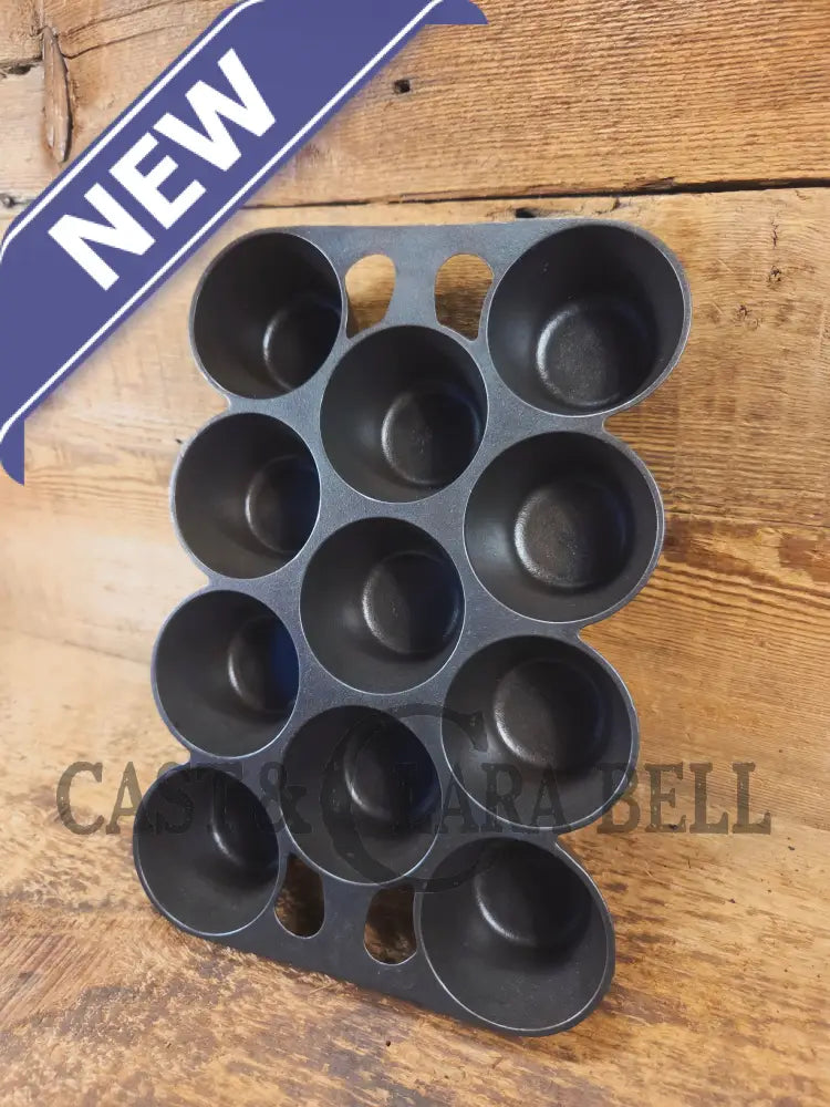 Classic! Griswold No. 10 Popover Pan 948. Variation 14 Closed Frame. Ready to make delicious brownies cupcakes or