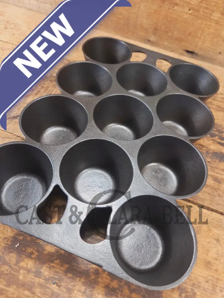 Classic! Griswold No. 10 Popover Pan 948. Variation 14 Closed Frame. Ready to make delicious brownies cupcakes or
