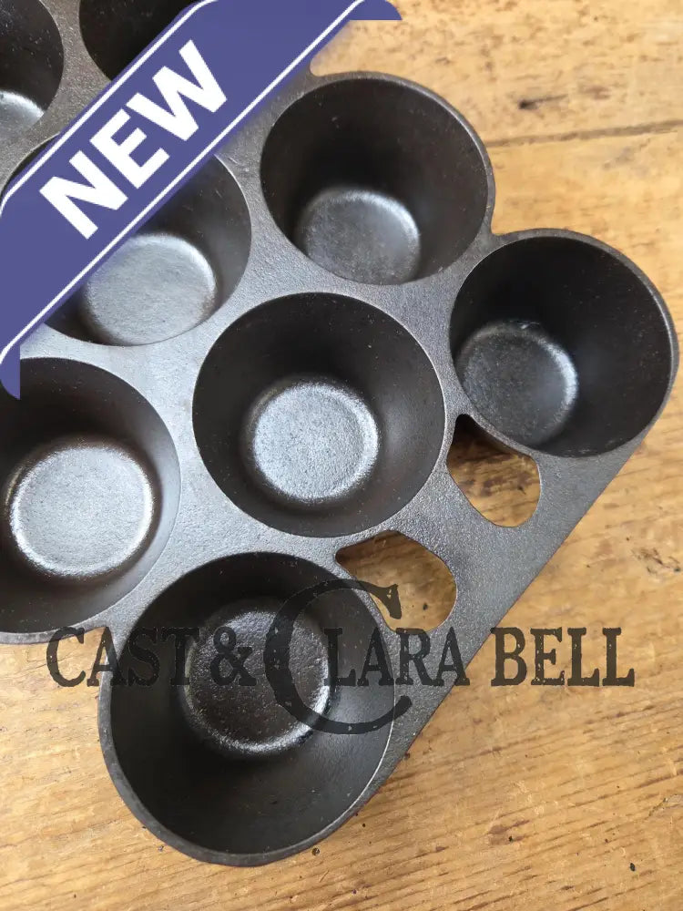 Classic! Griswold No. 10 Popover Pan 948. Variation 14 Closed Frame. Ready to make delicious brownies cupcakes or