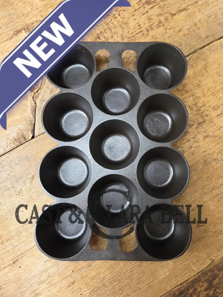 Classic! Griswold No. 10 Popover Pan 948. Variation 14 Closed Frame. Ready to make delicious brownies cupcakes or