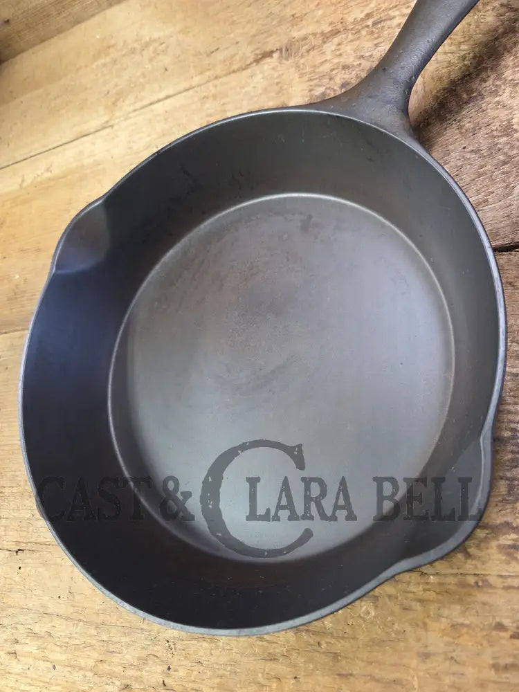 Classic saute skillet! 1930βs Griswoldβs Good Health #6 Skillet 656. Beautiful piece to cook with or display. Made for