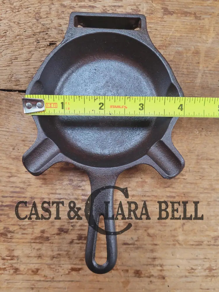 Collectible Griswold β00ββ Ashtray / Spoon Rest. Small Novelty cast iron skillet for display or stove! Fully Restored