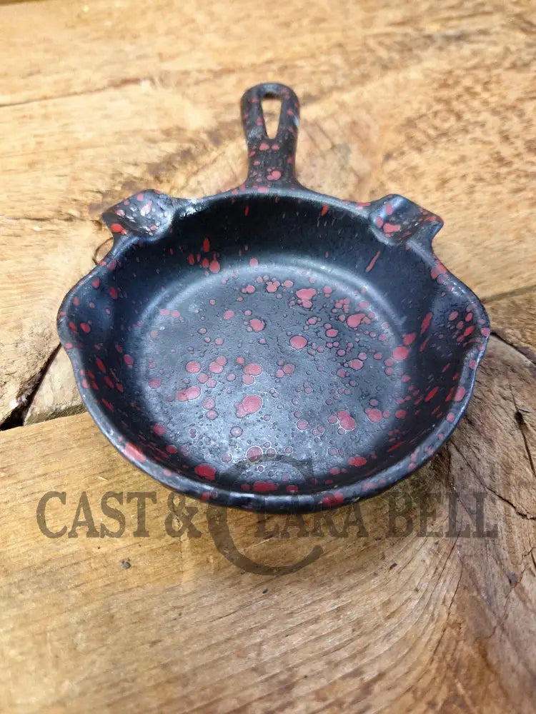 Collectible Griswold β00ββ Ashtray / Spoon Rest with Black and Red Enamel! Small Novelty cast iron skillet for display