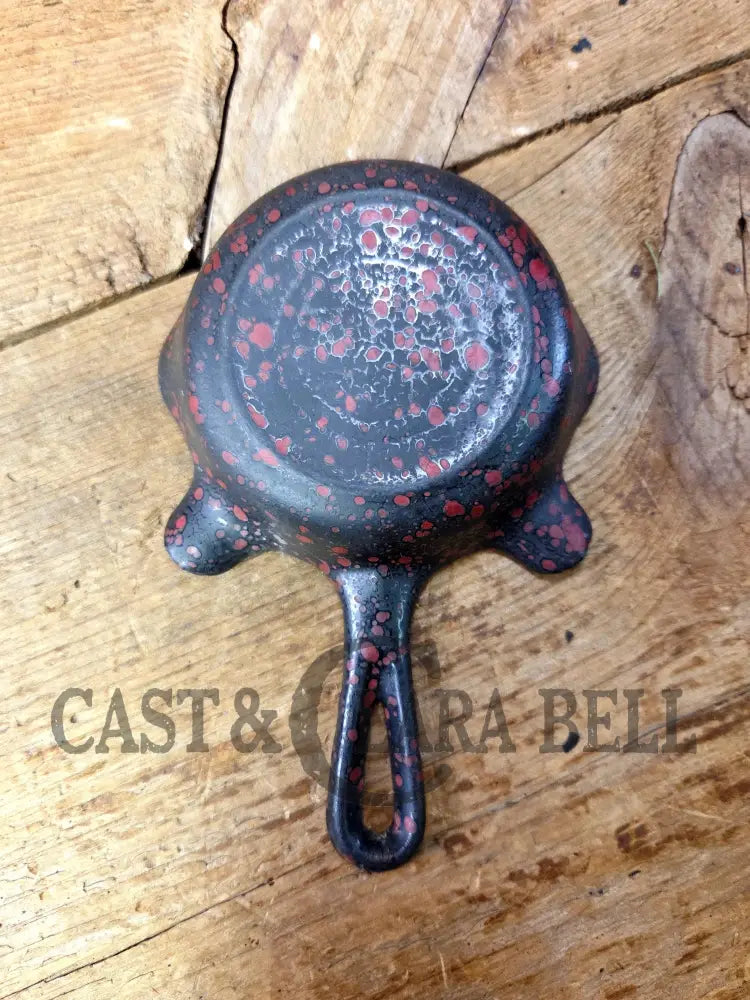 Collectible Griswold β00ββ Ashtray / Spoon Rest with Black and Red Enamel! Small Novelty cast iron skillet for display