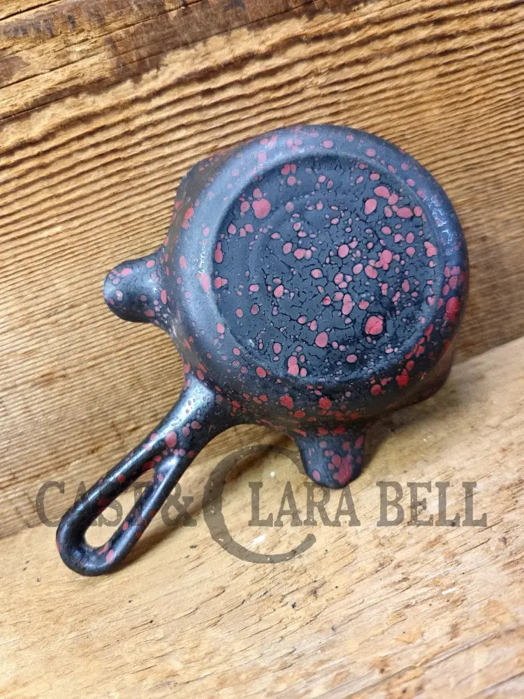 Collectible Griswold β00ββ Ashtray / Spoon Rest with Black and Red Enamel! Small Novelty cast iron skillet for display