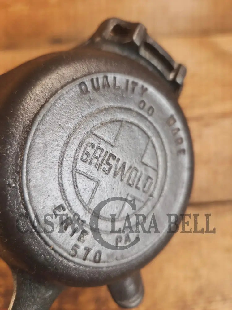 Collectible Griswold 570 Ashtray / Spoon Rest. Small Novelty cast iron skillet for display or stove! Fully Restored so
