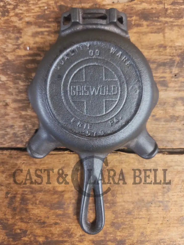 Collectible Griswold 570 Ashtray / Spoon Rest. Small Novelty cast iron skillet for display or stove! Fully Restored so