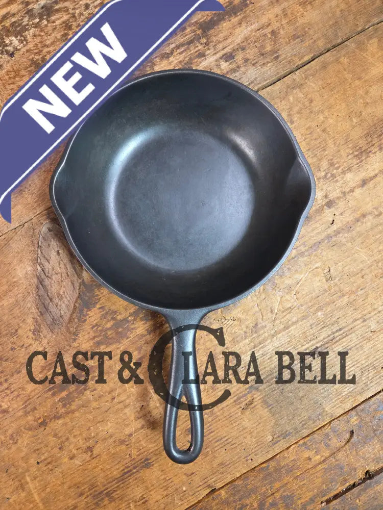 Collector grade and hard to find 1930’s early round handle Wagner Ware Sidney -O- ’Chef Skillet’ 1384 Skillet