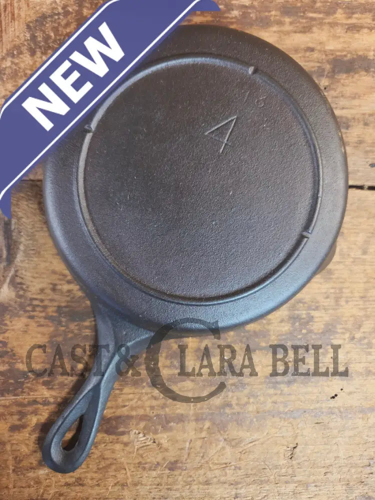 Collectorβs Piece! Very Cool Lodge #4 Skillet with 3 Notch and #3 marking - Skillet