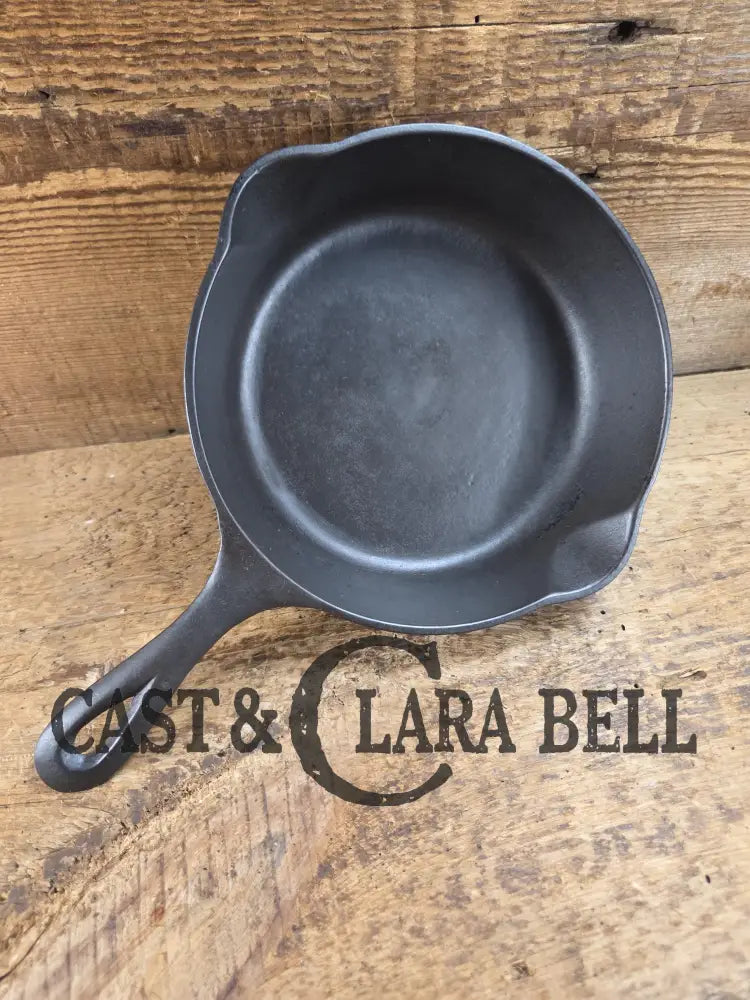 Collector’s Piece! Very early 1900’s Lodge #4 Skillet with 1 Notch Heat Ring Raised ’A I’ Skillet