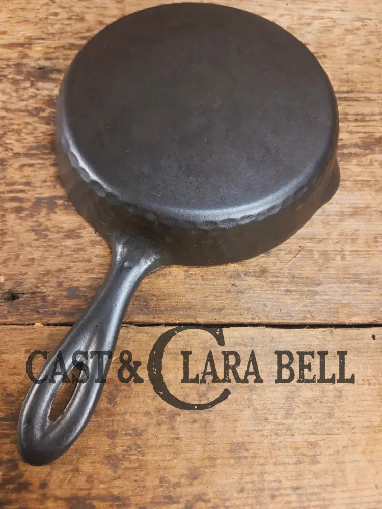 Cool story! 1920’s Chicago Hardware Foundry #3 Classic Hammered Egg Skillet Skillet