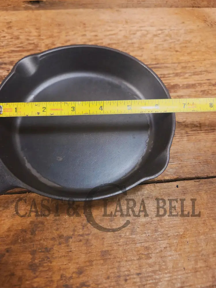 Cool story! 1920’s Chicago Hardware Foundry #3 Classic Hammered Egg Skillet Skillet