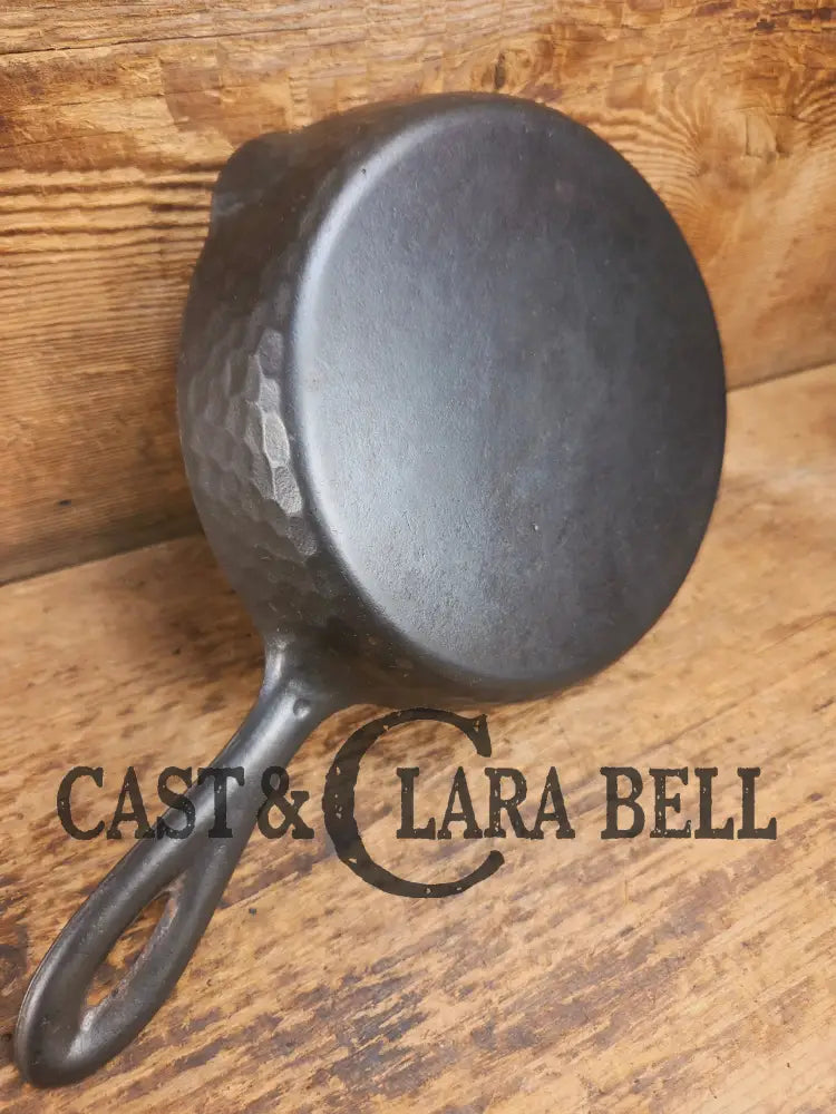 Cool story! 1920’s Chicago Hardware Foundry #3 Classic Hammered Egg Skillet Skillet
