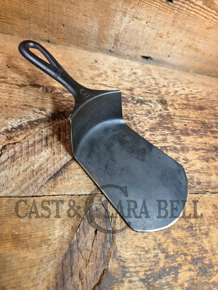 Custom made #5 724 Slant Logo Griswold Cast Iron Spatula. Reclaimed from 1910βs Era SC24 Spatula