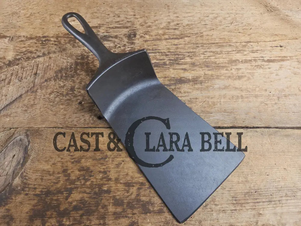 Custom made #7 701 Griswold Cast Iron Skillet Spatula. Reclaimed 1910βs Era Griswold Slant Logo skillet. Awesome gift