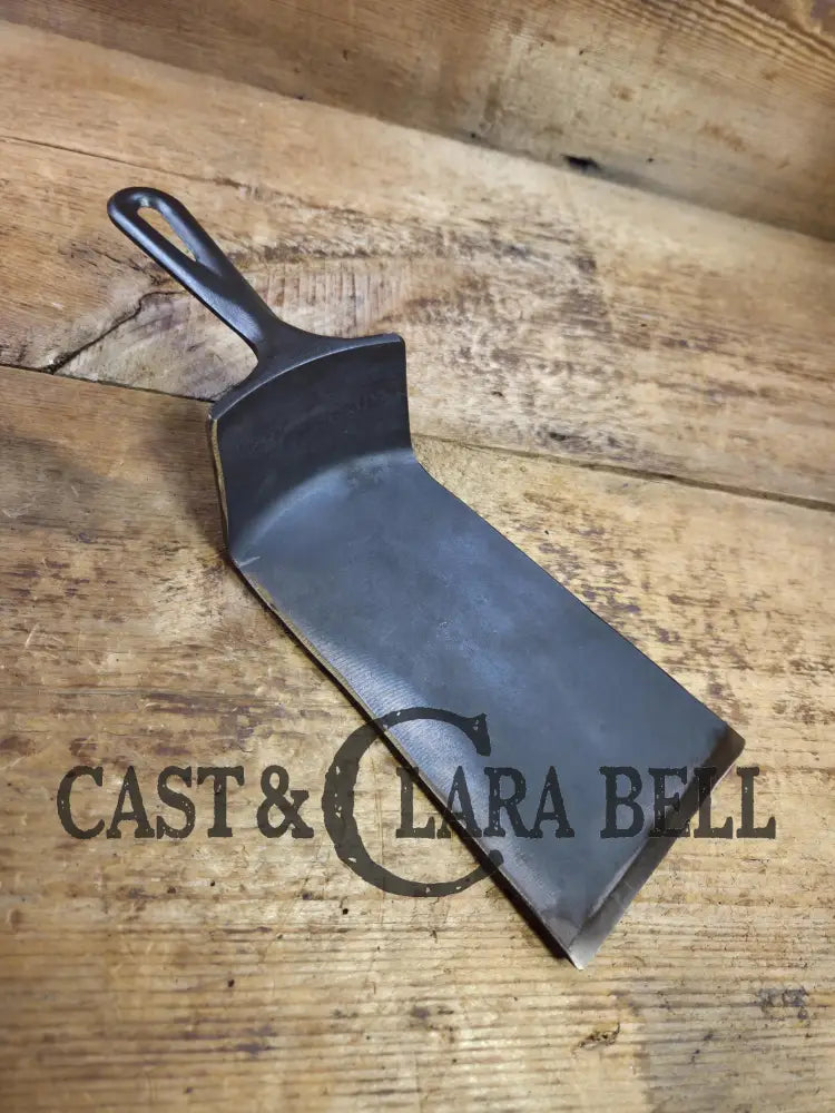 Custom made #8 1900’s Lodge Cast Iron Skillet Spatula. Reclaimed from a early to mid 1900’s 3 notch Lodge skillet.