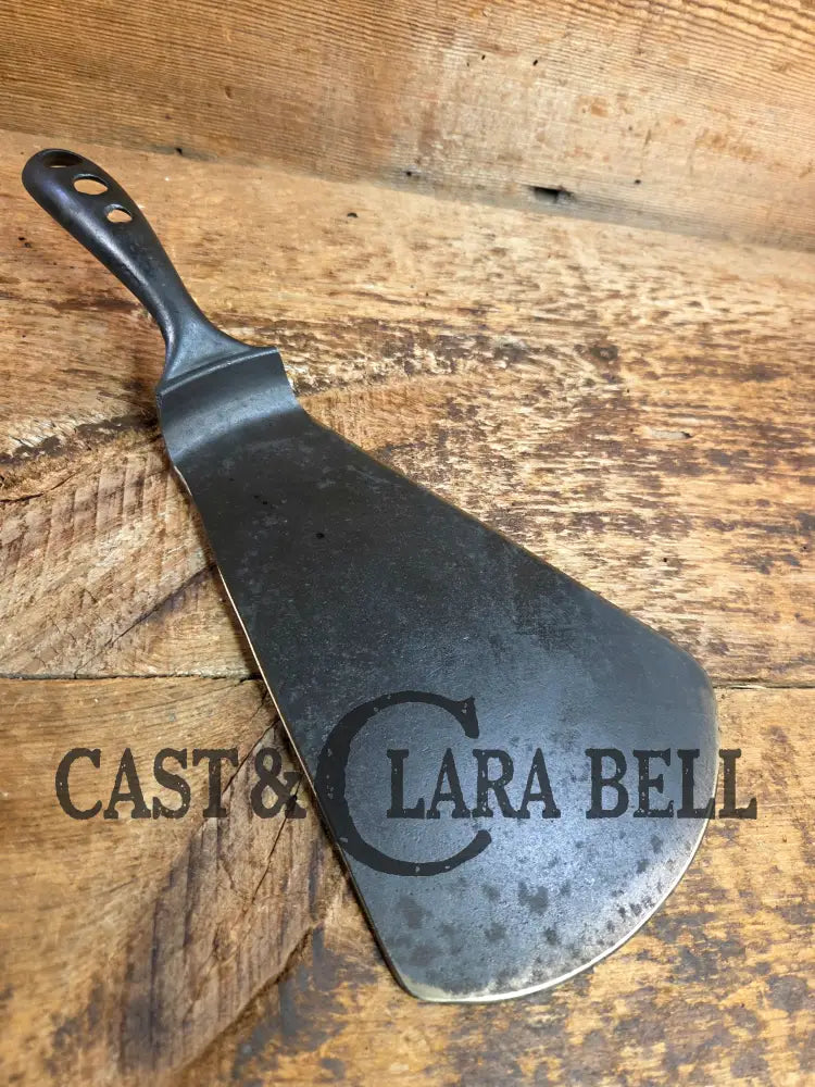 Custom made #8 Early 1900’s Wagner Cast Iron Griddle Spatula. Reclaimed from a tough to find early Wagner skillet