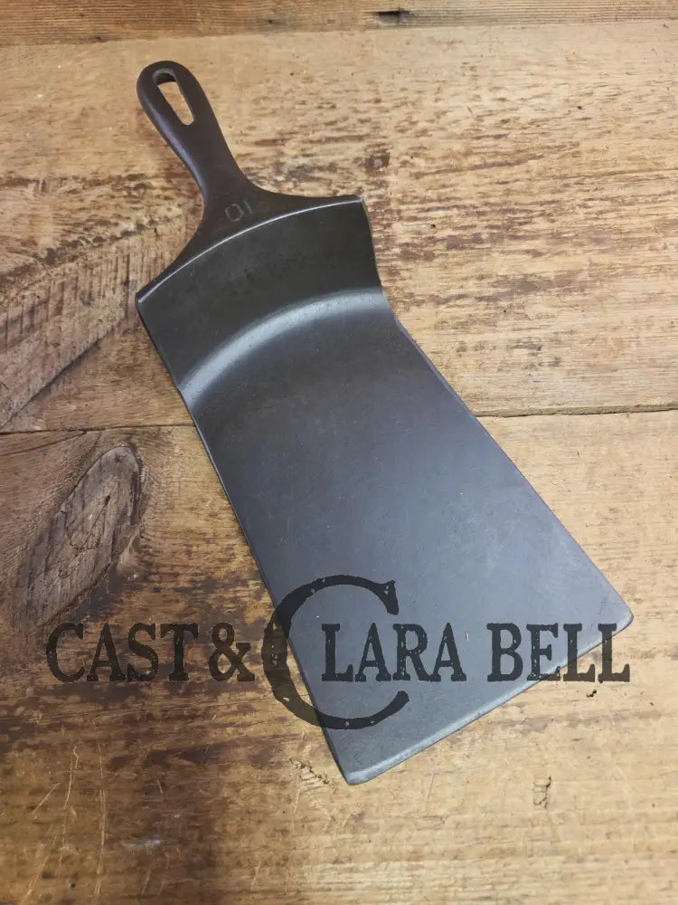 Custom made BIG one of a kind 1930βs Era Wagner #10 Cast Iron Repurposed Spatula. Awesome for the home griller! SC24