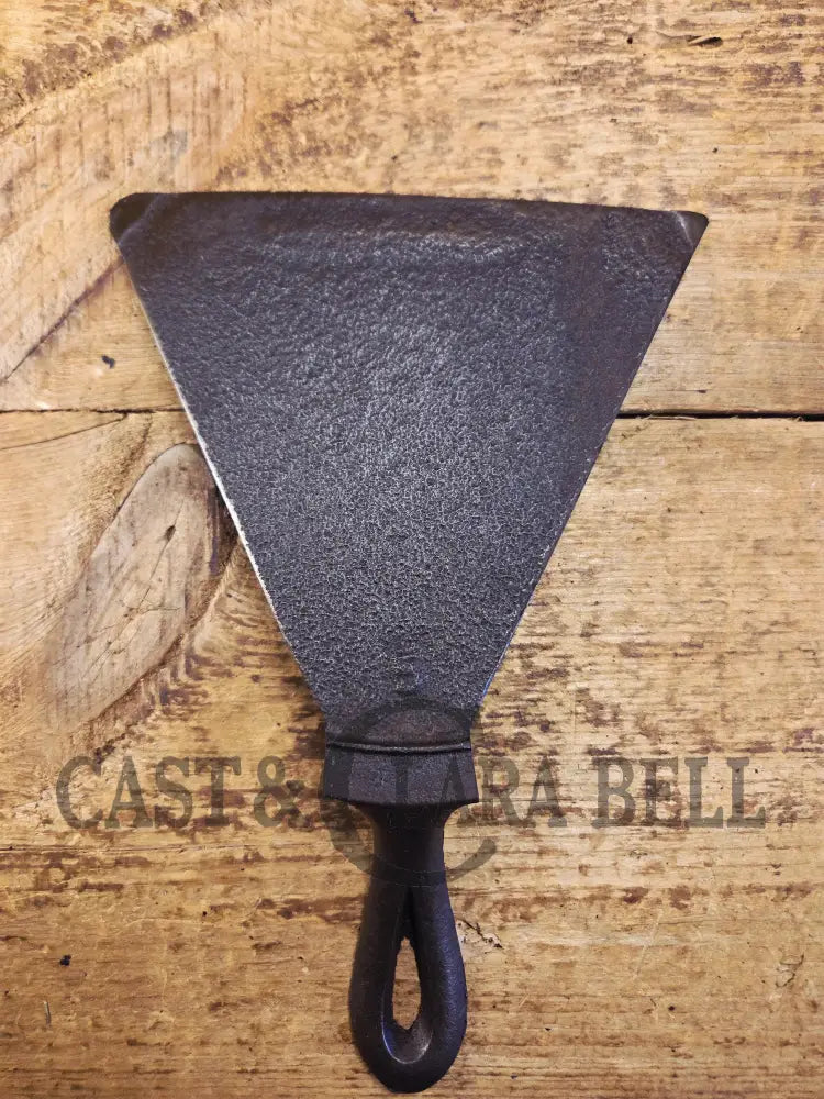 Custom made one of a kind 1800βs #8 Cast Iron Griddle Repurposed into triangular grill spatula. Perfect for the Home