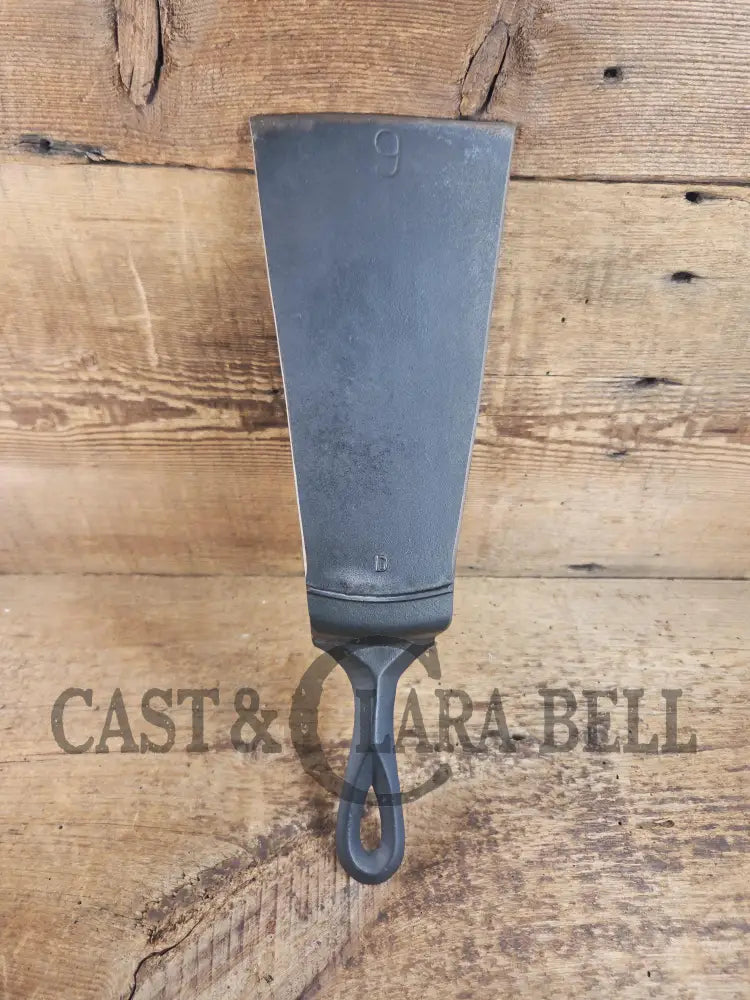 Custom made one of a kind early #9 1900’s Lodge repurposed spatula. Turned an ordinary cracked skillet into a grill