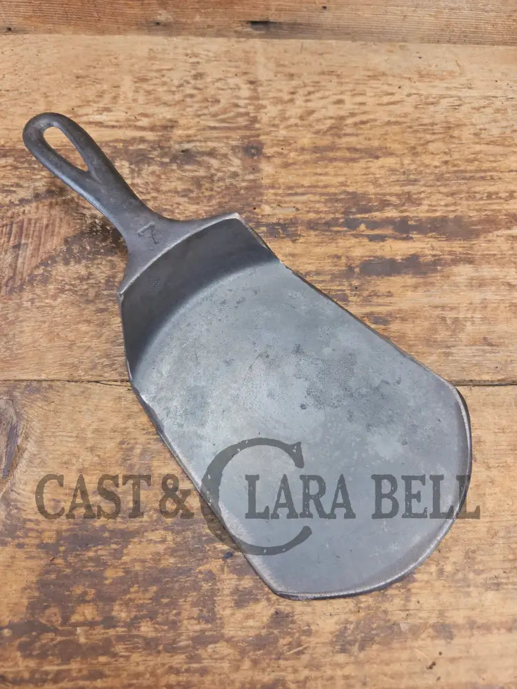 Custom made one of a kind Griswold ’Victor’ Series #7 repurposed cast iron spatula SC24 - Spatula