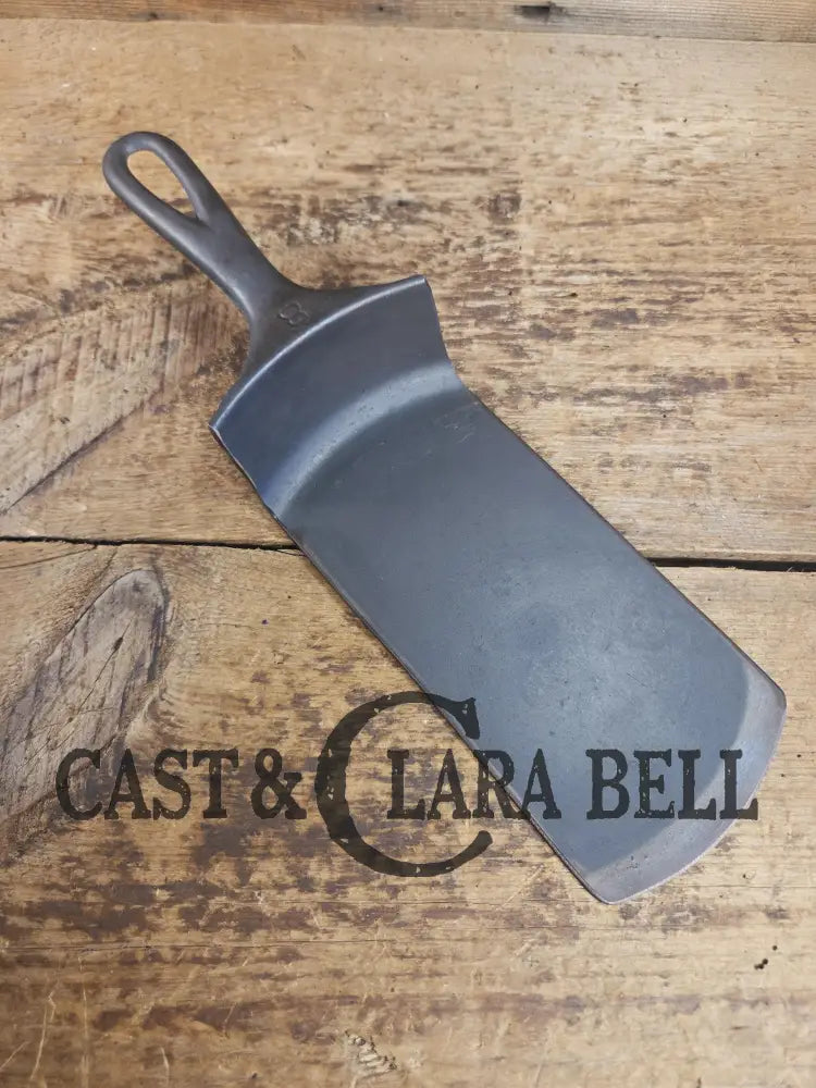 Custom made one of a kind Griswold âVictorâ Series #8 repurposed cast iron spatula SC24