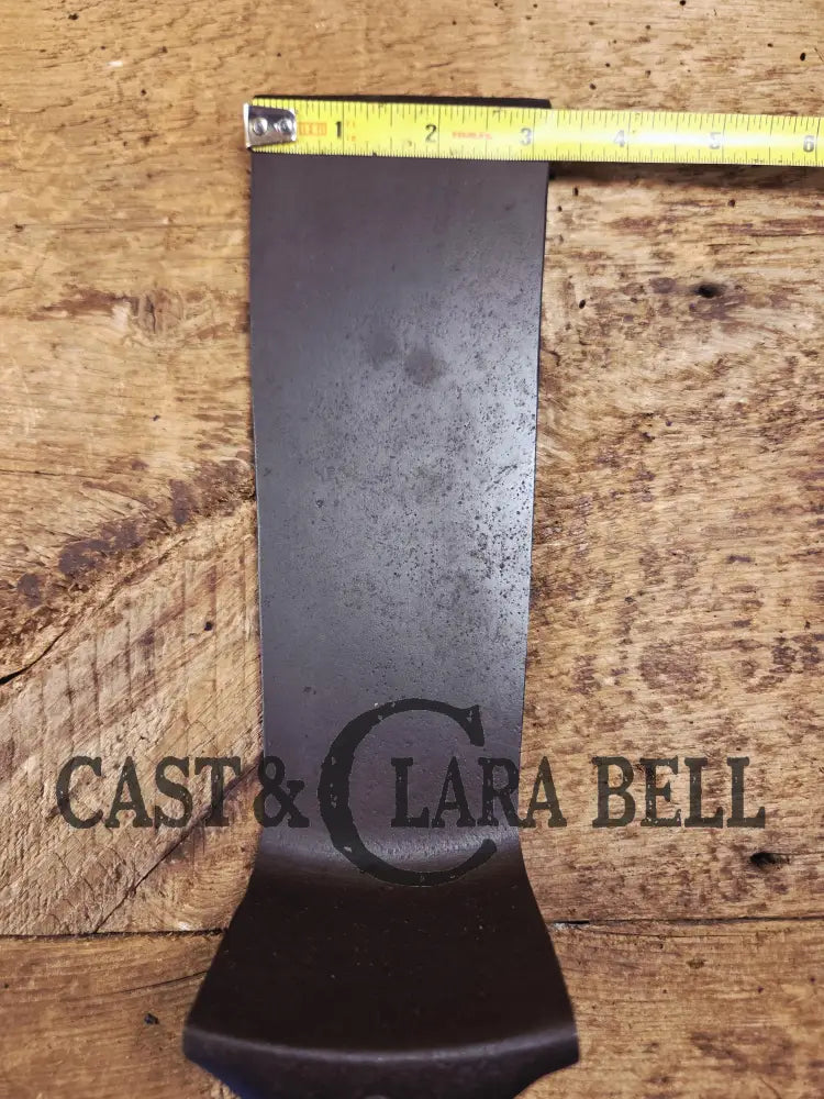 Custom made one of a kind Repurposed Spatula made from 1930βs WagnerWare #8 skillet. Compact and lightweight! SC24