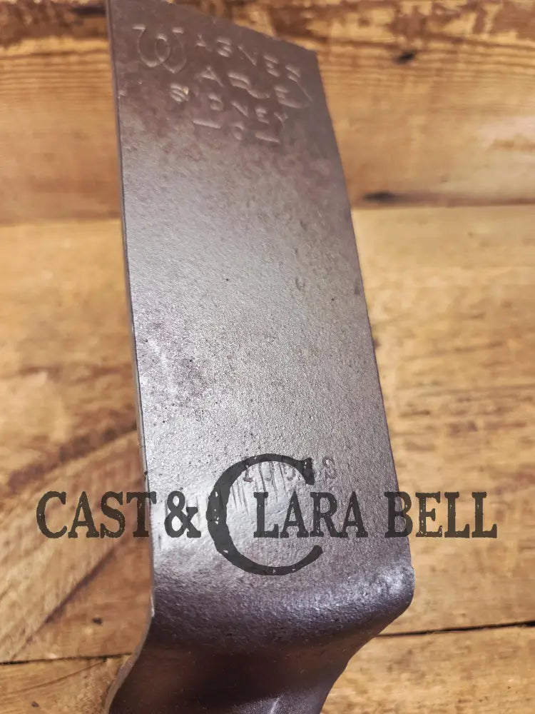 Custom made one of a kind Repurposed Spatula made from 1930βs WagnerWare #8 skillet. Compact and lightweight! SC24