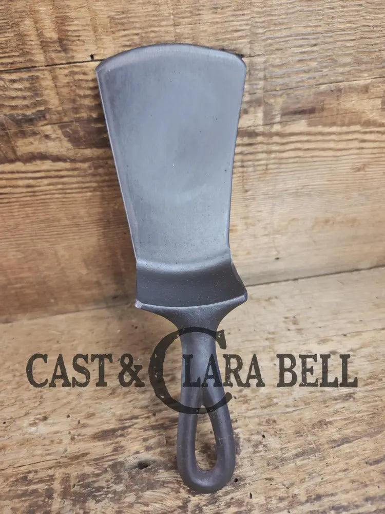 Custom made small Lodge Arc Logo Cast Iron Skillet Spatula. Reclaimed from a early 1900βs Lodge Arc cast iron skillet.
