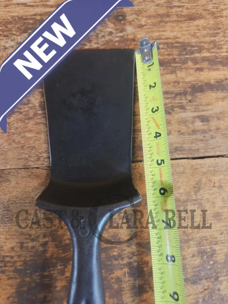 Custom made Wagner Cast Iron Skillet Spatula. Reclaimed #5 unmarked Wagner cast iron skillet. Great gift! SC24 - Spatula