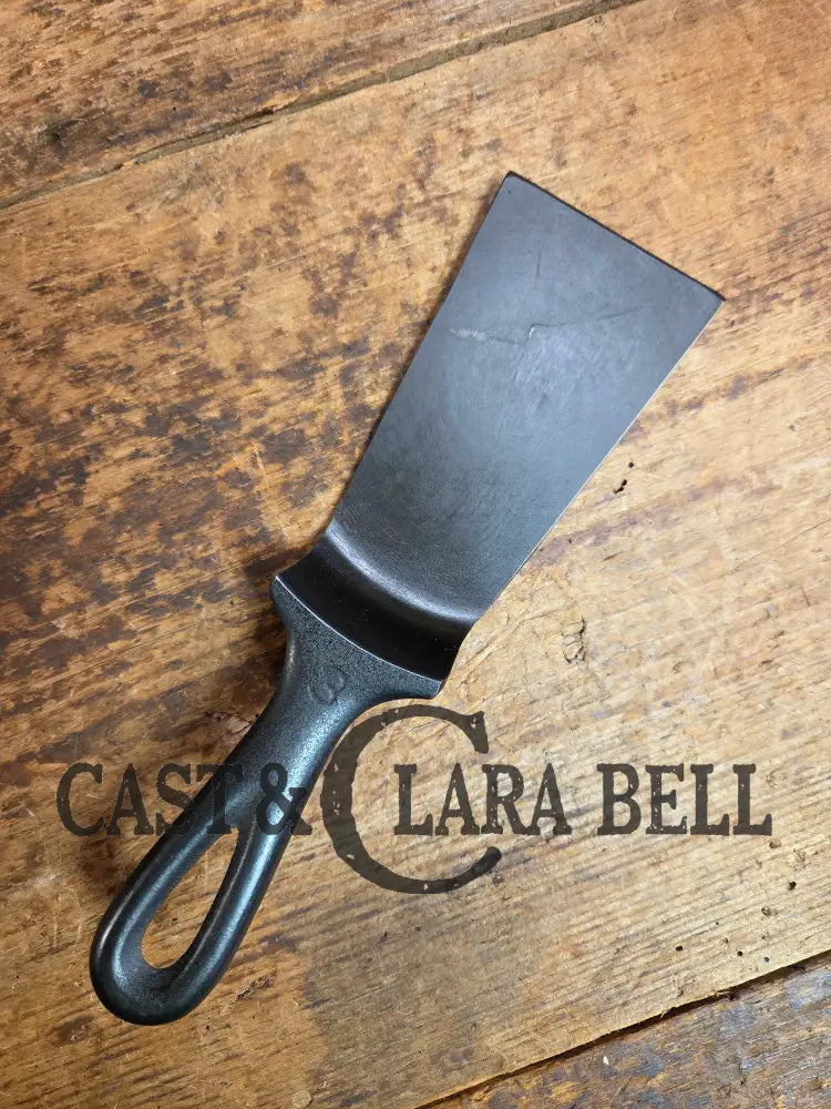 Custom made Wagner Ware Cast Iron Skillet Spatula. Reclaimed 1920’s Era #1053 WagnerWare cast iron egg skillet. Great