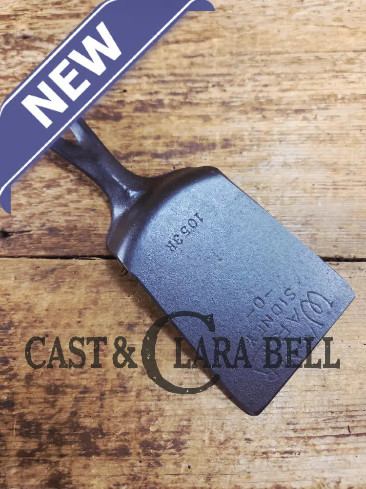 Custom made Wagner Ware Cast Iron Skillet Spatula. Reclaimed 1920’s Era #1053 WagnerWare cast iron egg skillet. Great