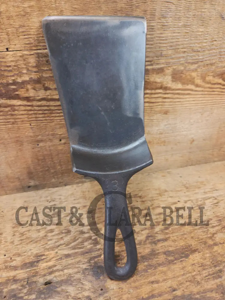 Custom made Wagner Ware Cast Iron Skillet Spatula. Reclaimed 1920’s Era #1053 WagnerWare cast iron egg skillet. Great