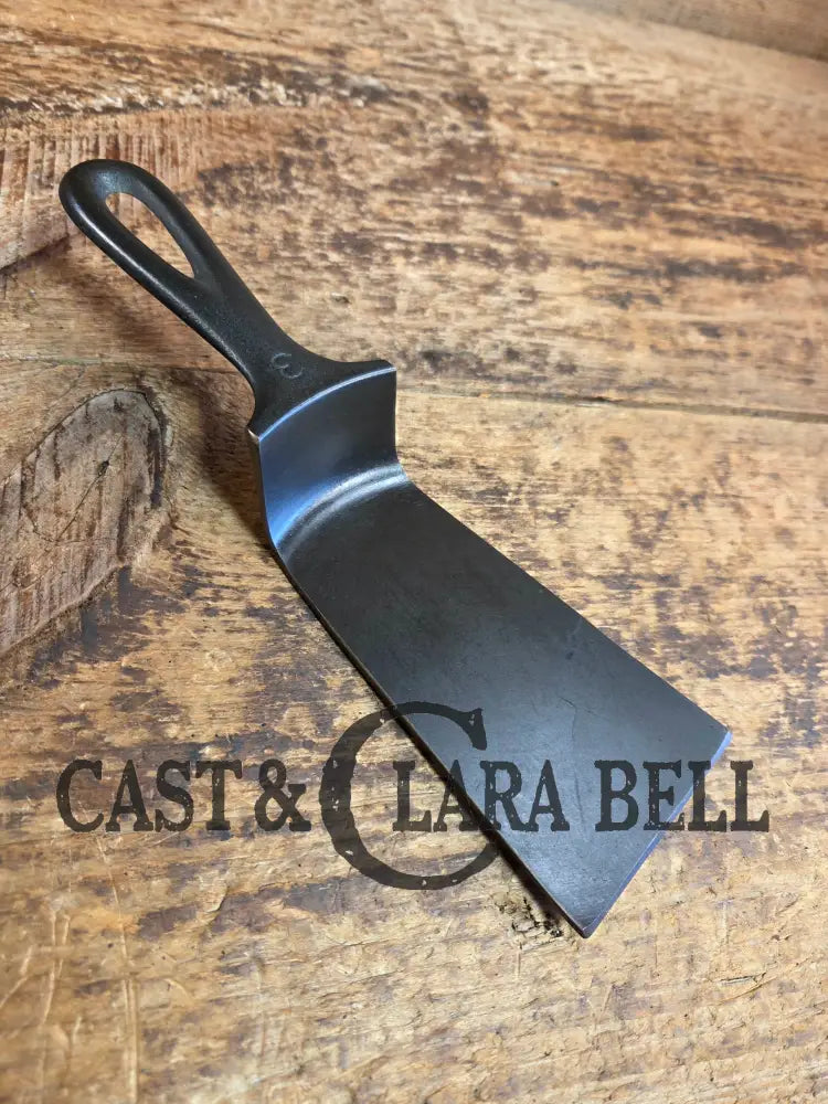 Custom made Wagner Ware Cast Iron Skillet Spatula. Reclaimed 1920’s Era #1053 WagnerWare cast iron egg skillet. Great