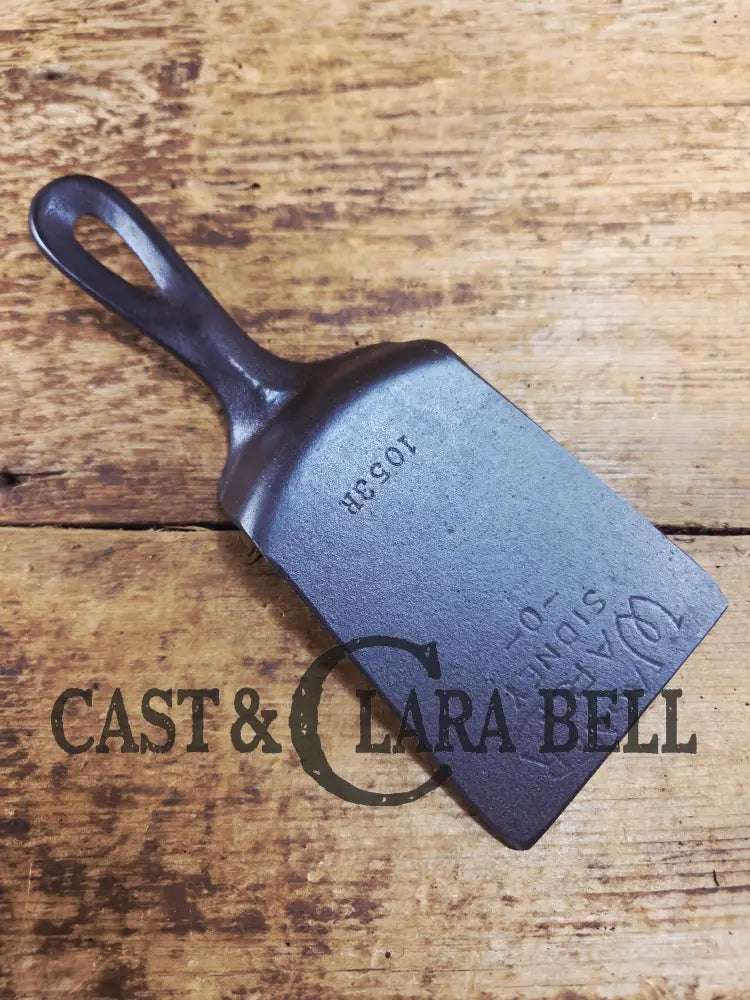 Custom made Wagner Ware Cast Iron Skillet Spatula. Reclaimed 1920βs Era #1053 WagnerWare cast iron egg skillet. Great
