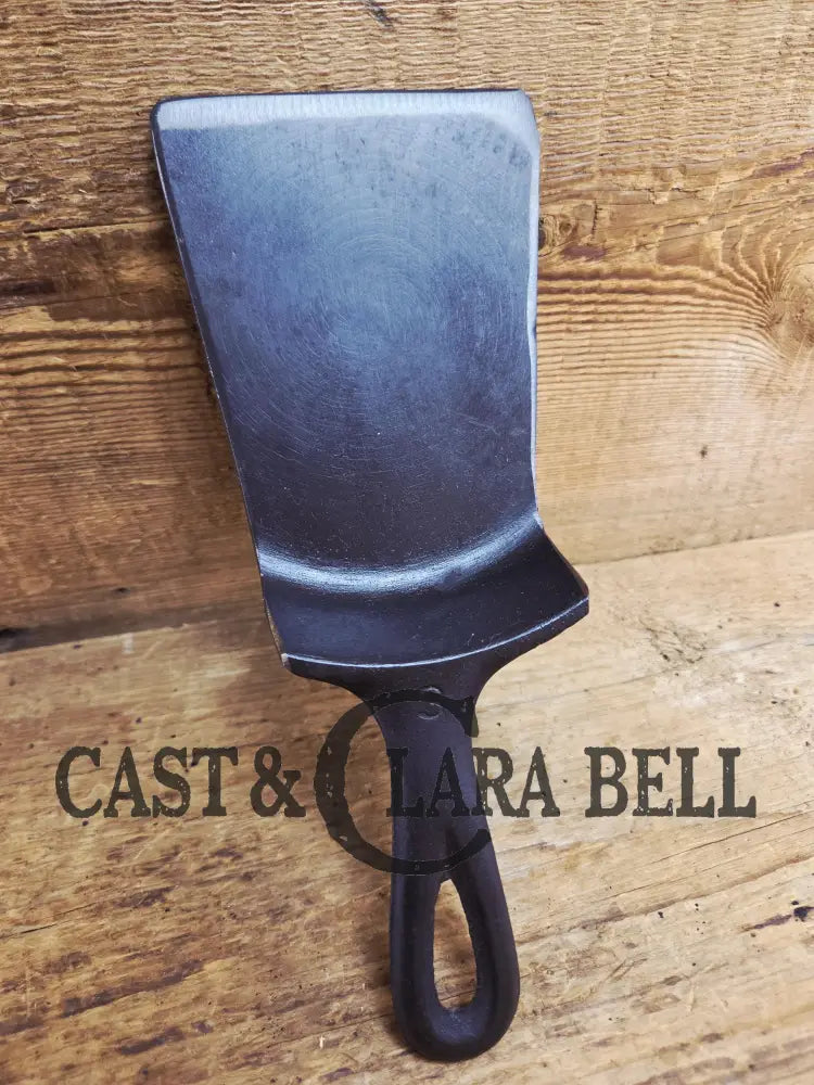 Custom made Wagner Ware Cast Iron Skillet Spatula. Reclaimed 1920βs Era #1053 WagnerWare cast iron egg skillet. Great
