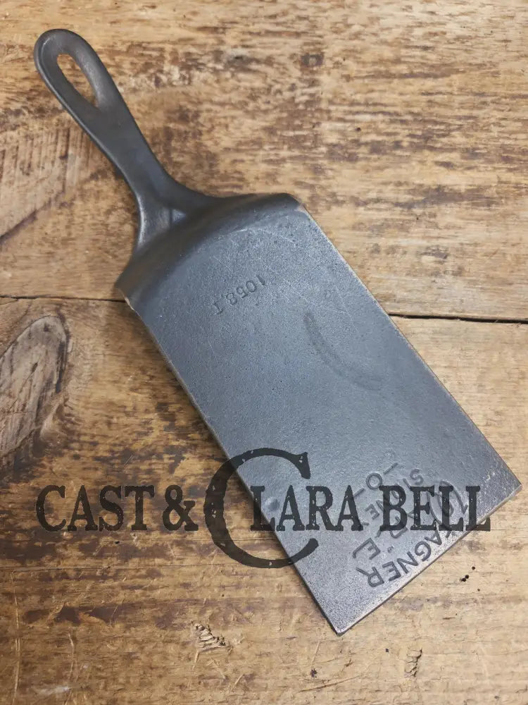 Custom made Wagner Ware Cast Iron Skillet Spatula. Reclaimed 1920βs Era #1058 T WagnerWare cast iron skillet. Great