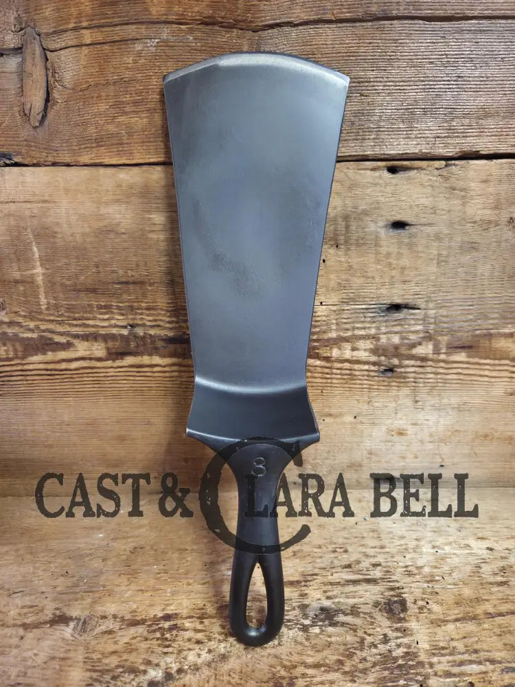 Custom made Wagner Ware Cast Iron Skillet Spatula. Reclaimed 1920’s Era #1058 WagnerWare cast iron skillet. Great gift!