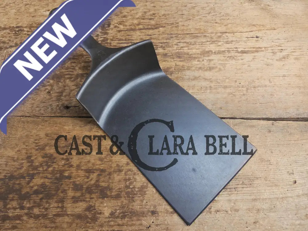 Custom made Wagner Ware Cast Iron Skillet Spatula. Reclaimed 1920’s Era #1058 WagnerWare cast iron skillet. Great gift!