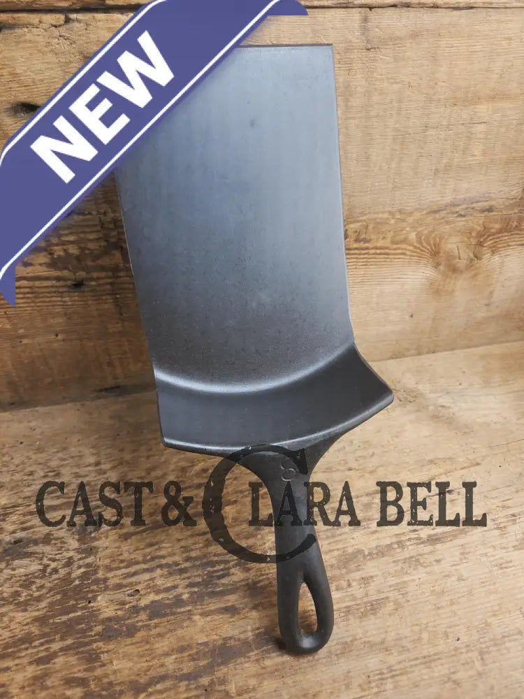 Custom made Wagner Ware Cast Iron Skillet Spatula. Reclaimed 1920’s Era #1058 WagnerWare cast iron skillet. Great gift!