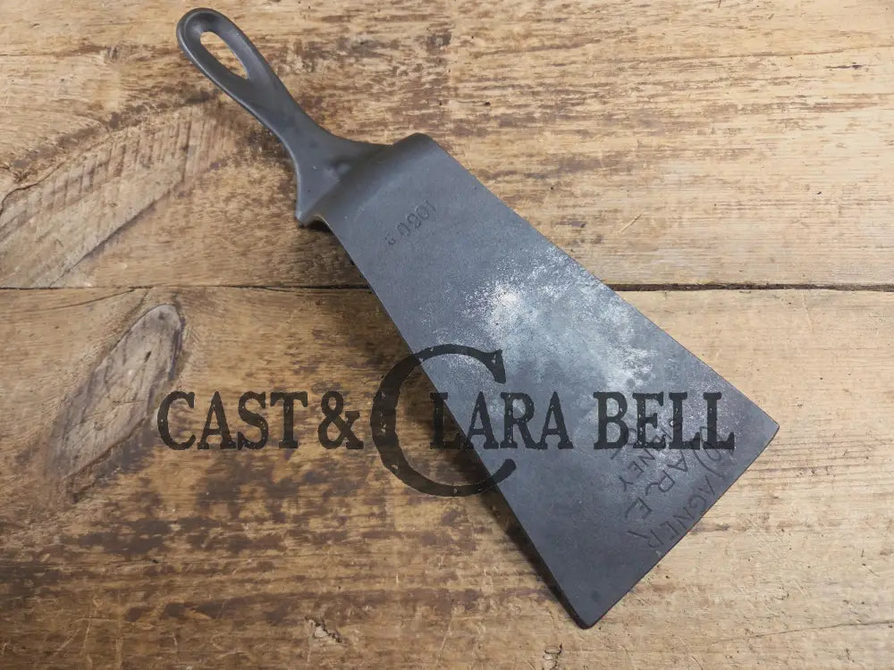 Custom made Wagner Ware Cast Iron Skillet Spatula. Reclaimed 1920’s Era #1058 WagnerWare cast iron skillet. Great gift!
