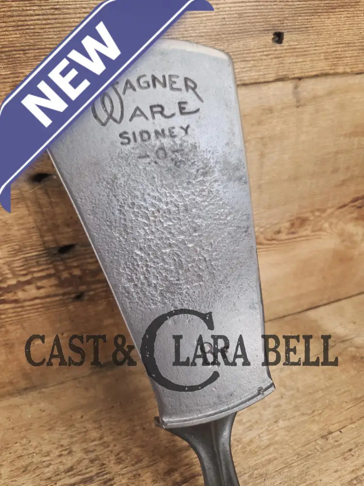 Custom made Wagner Ware Cast Iron Skillet Spatula. Reclaimed 1920’s Era #8 WagnerWare cast iron skillet. Great gift!